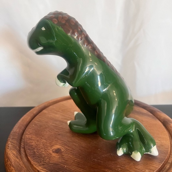 T Rex Ceramic Sculpture - Picture 5 of 6